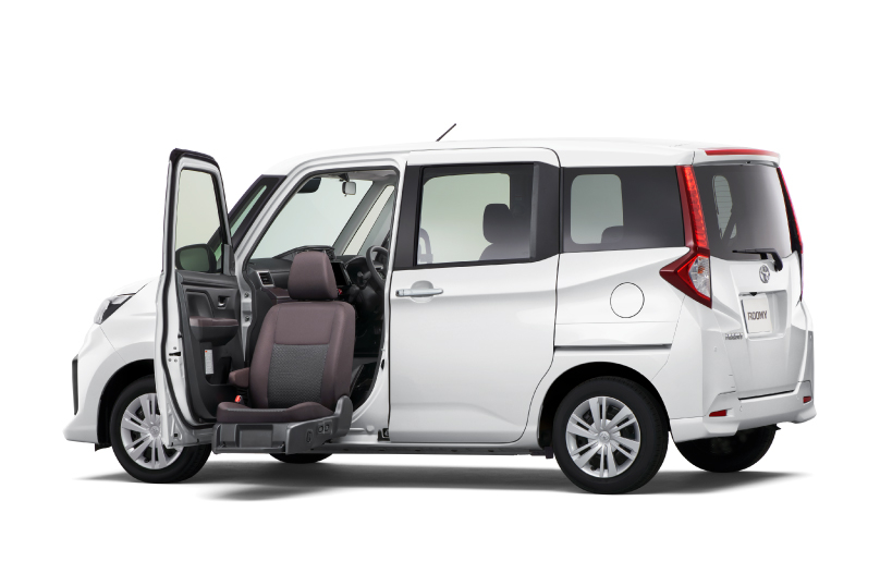 roomy_welcab_liftup_img02