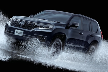 特別仕様車TX“Lパッケージ・Black Edition”(2.8Lディーゼル車7人乗り)